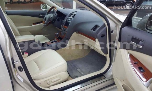 Imported Lexus ES Other Makiinaa iti Import - Dubai keessatti Somalia keessatti Imported Lexus ES Other Makiinaa iti Import - Dubai keessatti Somalia keessatti