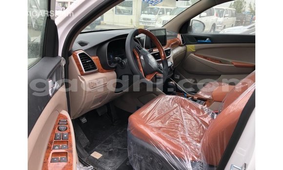 Buy Import Hyundai Tucson White Car in Import - Dubai in Somalia Buy Import Hyundai Tucson White Car in Import - Dubai in Somalia