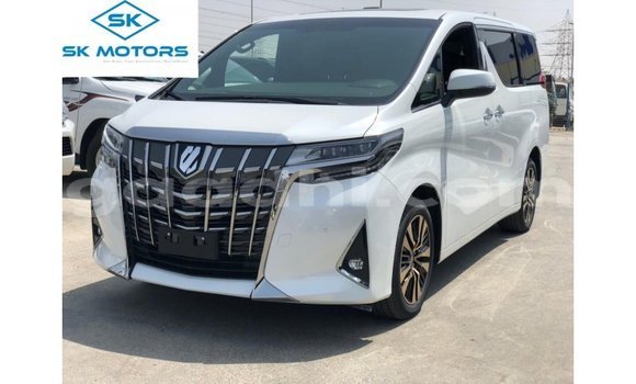 Buy Import Toyota Alphard White Car in Import - Dubai in Somalia