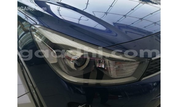 Acheter Import Voiture Kia Rio Bleu à Import - Dubai, Somalie Acheter Import Voiture Kia Rio Bleu à Import - Dubai, Somalie