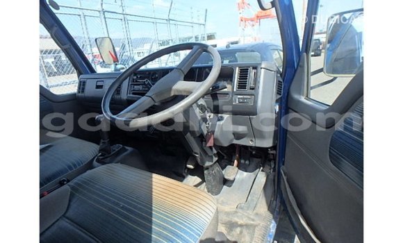 ይግዙ Imported Mazda 2 ሰማያዊ መኪና በ Import - Dubai በ ሶማሊያ ይግዙ Imported Mazda 2 ሰማያዊ መኪና በ Import - Dubai በ ሶማሊያ