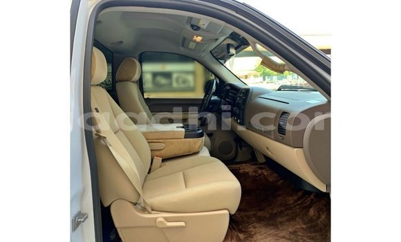 Buy Import Chevrolet Silverado White Car in Import - Dubai in Somalia Buy Import Chevrolet Silverado White Car in Import - Dubai in Somalia