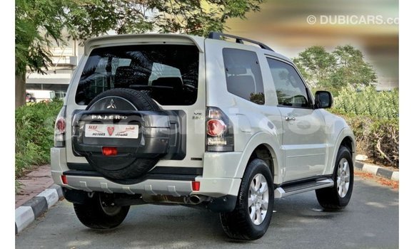 Buy Import Mitsubishi Pajero White Car in Import - Dubai in Somalia Buy Import Mitsubishi Pajero White Car in Import - Dubai in Somalia