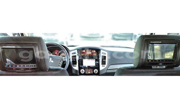 Buy Import Mitsubishi Pajero White Car in Import - Dubai in Somalia Buy Import Mitsubishi Pajero White Car in Import - Dubai in Somalia