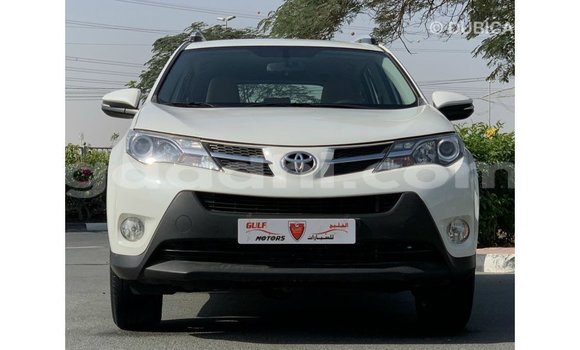 Buy Import Toyota HiAce White Truck in Import - Dubai in Somalia Buy Import Toyota HiAce White Truck in Import - Dubai in Somalia