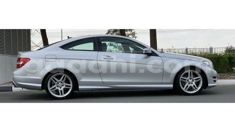 Big with watermark mercedes benz 190 somalia import dubai 4873