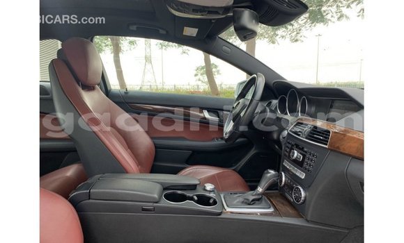 Buy Import Mercedes-Benz 190 Other Car in Import - Dubai in Somalia Buy Import Mercedes-Benz 190 Other Car in Import - Dubai in Somalia