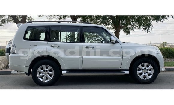 Buy Import Mitsubishi Pajero White Car in Import - Dubai in Somalia Buy Import Mitsubishi Pajero White Car in Import - Dubai in Somalia