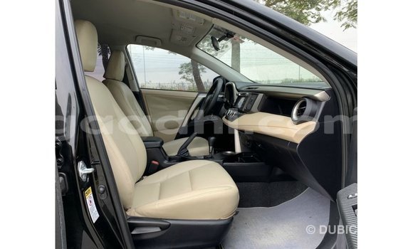 Acheter Import Utilitaire Toyota HiAce Noir à Import - Dubai, Somalie Acheter Import Utilitaire Toyota HiAce Noir à Import - Dubai, Somalie