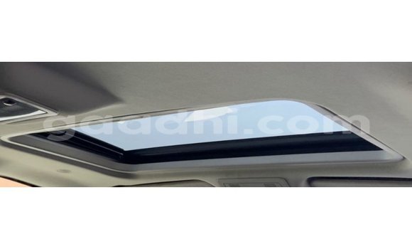 Nunua Imported Chevrolet Suburban Nyeusi Gari ndani ya Import - Dubai nchini Somalia Nunua Imported Chevrolet Suburban Nyeusi Gari ndani ya Import - Dubai nchini Somalia