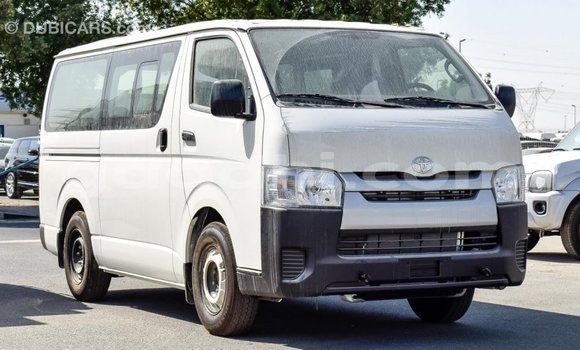 اشتري Imported Toyota Hiace أبيض سيارة في Import - Dubai في الصومال اشتري Imported Toyota Hiace أبيض سيارة في Import - Dubai في الصومال