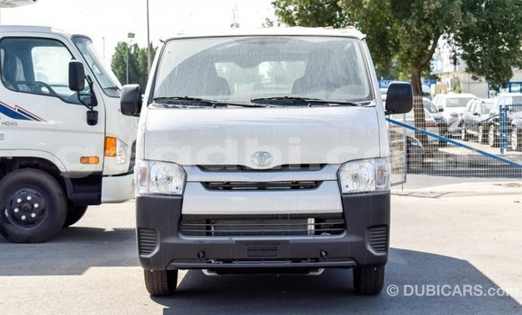 اشتري Imported Toyota Hiace أبيض سيارة في Import - Dubai في الصومال اشتري Imported Toyota Hiace أبيض سيارة في Import - Dubai في الصومال