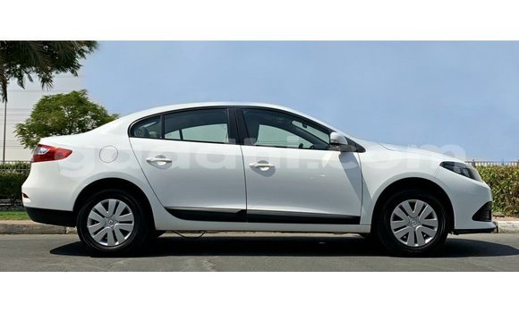 ይግዙ Imported Renault Fluence ነጭ መኪና በ Import - Dubai በ ሶማሊያ ይግዙ Imported Renault Fluence ነጭ መኪና በ Import - Dubai በ ሶማሊያ