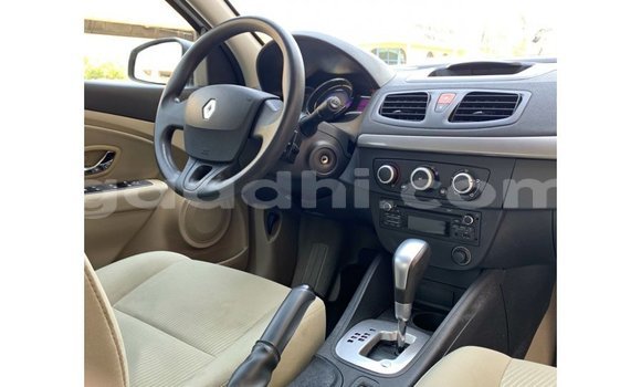 ይግዙ Imported Renault Fluence ነጭ መኪና በ Import - Dubai በ ሶማሊያ ይግዙ Imported Renault Fluence ነጭ መኪና በ Import - Dubai በ ሶማሊያ