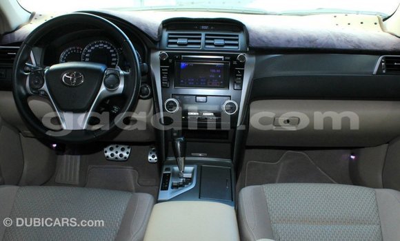 اشتري Imported Toyota Aurion آخر سيارة في Import - Dubai في الصومال اشتري Imported Toyota Aurion آخر سيارة في Import - Dubai في الصومال