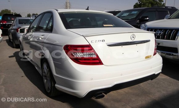 ይግዙ Imported Mercedes-Benz 200 ነጭ መኪና በ Import - Dubai በ ሶማሊያ ይግዙ Imported Mercedes-Benz 200 ነጭ መኪና በ Import - Dubai በ ሶማሊያ