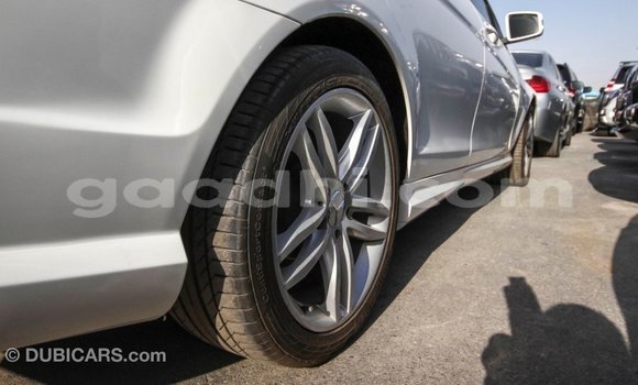 ይግዙ Imported Mercedes-Benz 200 ነጭ መኪና በ Import - Dubai በ ሶማሊያ ይግዙ Imported Mercedes-Benz 200 ነጭ መኪና በ Import - Dubai በ ሶማሊያ