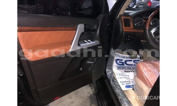 Imported Toyota Land Cruiser Black Makiinaa iti Import - Dubai keessatti Somalia keessatti Imported Toyota Land Cruiser Black Makiinaa iti Import - Dubai keessatti Somalia keessatti