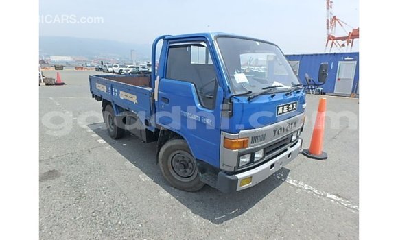 Buy Import Toyota HiAce Blue Truck in Import - Dubai in Somalia Buy Import Toyota HiAce Blue Truck in Import - Dubai in Somalia