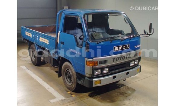 Buy Import Toyota HiAce Blue Truck in Import - Dubai in Somalia Buy Import Toyota HiAce Blue Truck in Import - Dubai in Somalia
