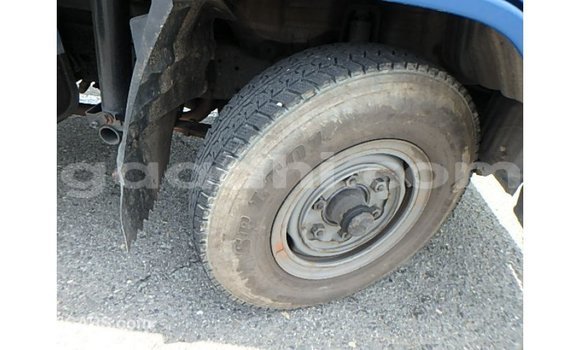 Buy Import Toyota HiAce Blue Truck in Import - Dubai in Somalia Buy Import Toyota HiAce Blue Truck in Import - Dubai in Somalia