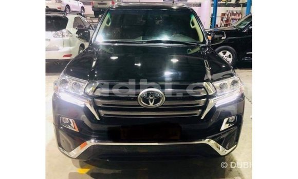 Imported Toyota Land Cruiser Black Makiinaa iti Import - Dubai keessatti Somalia keessatti Imported Toyota Land Cruiser Black Makiinaa iti Import - Dubai keessatti Somalia keessatti