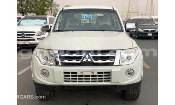 Buy Import Mitsubishi Pajero White Car in Import - Dubai in Somalia Buy Import Mitsubishi Pajero White Car in Import - Dubai in Somalia