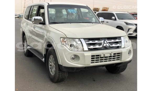 Buy Import Mitsubishi Pajero White Car in Import - Dubai in Somalia Buy Import Mitsubishi Pajero White Car in Import - Dubai in Somalia