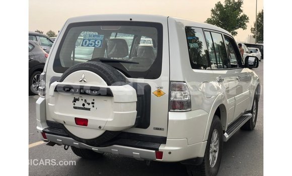 Buy Import Mitsubishi Pajero White Car in Import - Dubai in Somalia Buy Import Mitsubishi Pajero White Car in Import - Dubai in Somalia