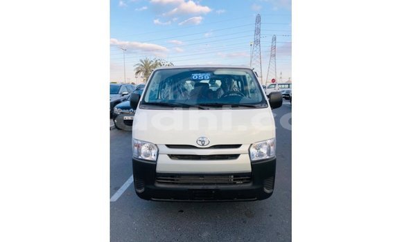 Buy Import Toyota Hiace White Car in Import - Dubai in Somalia Buy Import Toyota Hiace White Car in Import - Dubai in Somalia