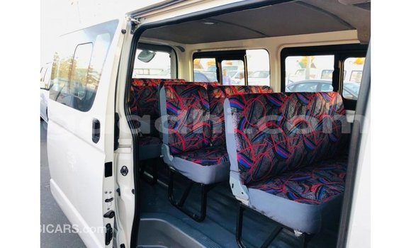 Buy Import Toyota Hiace White Car in Import - Dubai in Somalia Buy Import Toyota Hiace White Car in Import - Dubai in Somalia