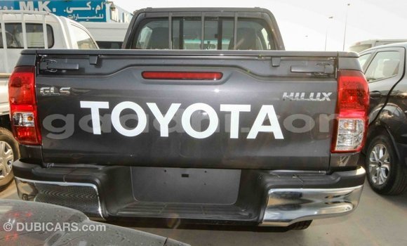 Imported Toyota Hilux Other Makiinaa iti Import - Dubai keessatti Somalia keessatti Imported Toyota Hilux Other Makiinaa iti Import - Dubai keessatti Somalia keessatti
