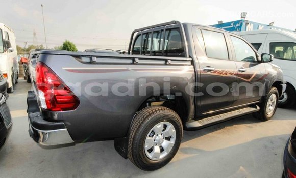 Imported Toyota Hilux Other Makiinaa iti Import - Dubai keessatti Somalia keessatti Imported Toyota Hilux Other Makiinaa iti Import - Dubai keessatti Somalia keessatti