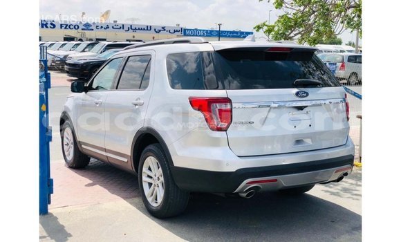 اشتري Imported Ford Explorer آخر سيارة في Import - Dubai في الصومال اشتري Imported Ford Explorer آخر سيارة في Import - Dubai في الصومال