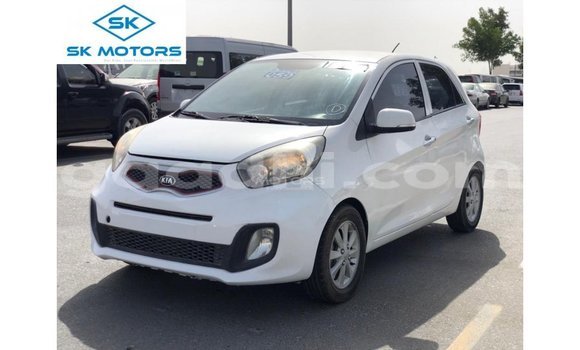 Acheter Import Voiture Kia Picanto Blanc à Import - Dubai, Somalie Acheter Import Voiture Kia Picanto Blanc à Import - Dubai, Somalie
