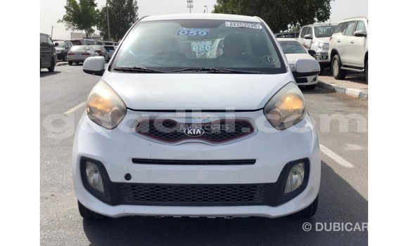Acheter Import Voiture Kia Picanto Blanc à Import - Dubai, Somalie Acheter Import Voiture Kia Picanto Blanc à Import - Dubai, Somalie