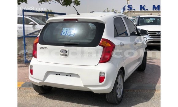 Acheter Import Voiture Kia Picanto Blanc à Import - Dubai, Somalie Acheter Import Voiture Kia Picanto Blanc à Import - Dubai, Somalie