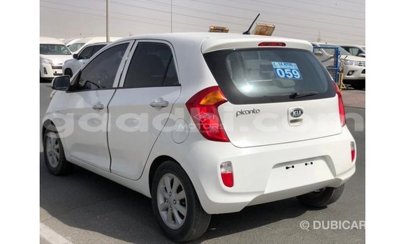 Acheter Import Voiture Kia Picanto Blanc à Import - Dubai, Somalie Acheter Import Voiture Kia Picanto Blanc à Import - Dubai, Somalie