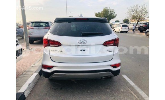 اشتري Imported Hyundai Santa Fe آخر سيارة في Import - Dubai في الصومال اشتري Imported Hyundai Santa Fe آخر سيارة في Import - Dubai في الصومال