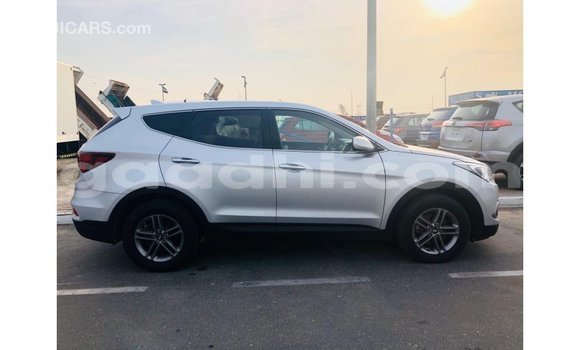 اشتري Imported Hyundai Santa Fe آخر سيارة في Import - Dubai في الصومال اشتري Imported Hyundai Santa Fe آخر سيارة في Import - Dubai في الصومال