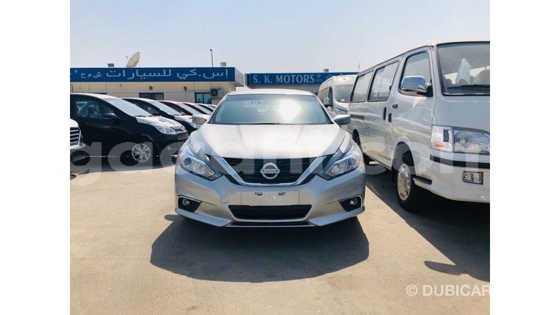 Big with watermark nissan altima somalia import dubai 4939