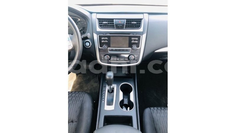 Big with watermark nissan altima somalia import dubai 4939