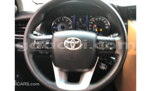 Buy Import Toyota Fortuner White Car in Import - Dubai in Somalia Buy Import Toyota Fortuner White Car in Import - Dubai in Somalia