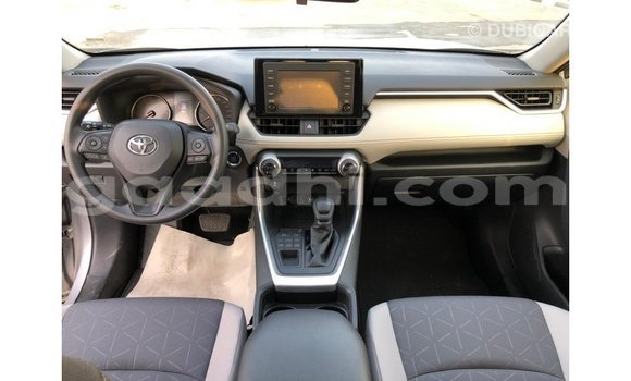 Buy Import Toyota HiAce Other Truck in Import - Dubai in Somalia Buy Import Toyota HiAce Other Truck in Import - Dubai in Somalia