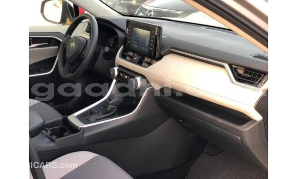 Buy Import Toyota HiAce Other Truck in Import - Dubai in Somalia Buy Import Toyota HiAce Other Truck in Import - Dubai in Somalia