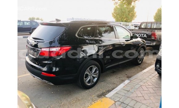 اشتري Imported Hyundai Santa Fe أسود سيارة في Import - Dubai في الصومال اشتري Imported Hyundai Santa Fe أسود سيارة في Import - Dubai في الصومال