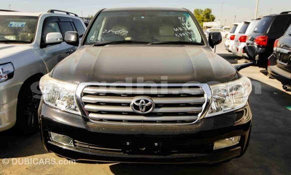 اشتري Imported Toyota Land Cruiser أسود سيارة في Import - Dubai في الصومال اشتري Imported Toyota Land Cruiser أسود سيارة في Import - Dubai في الصومال
