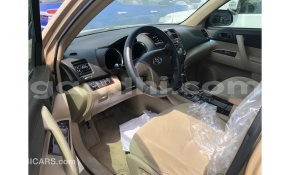 Buy Import Toyota Highlander Other Car in Import - Dubai in Somalia Buy Import Toyota Highlander Other Car in Import - Dubai in Somalia