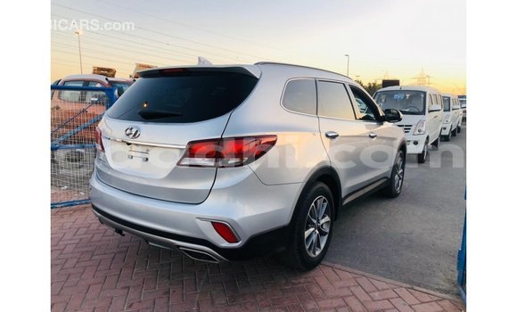 Buy Import Hyundai Santa Fe Other Car in Import - Dubai in Somalia Buy Import Hyundai Santa Fe Other Car in Import - Dubai in Somalia