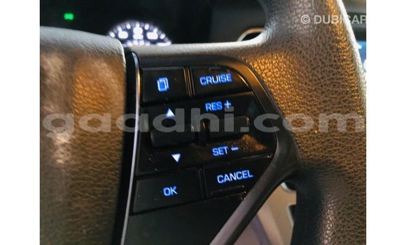 Imported Hyundai Sonata Red Makiinaa iti Import - Dubai keessatti Somalia keessatti Imported Hyundai Sonata Red Makiinaa iti Import - Dubai keessatti Somalia keessatti